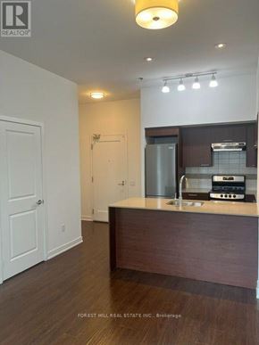 Toronto (Forest Hill South) house for rent - 303 - 320 TWEEDSMUIR AVENUE 303