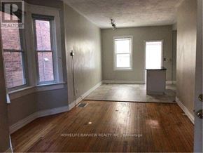 Toronto (Danforth Village-East York) apartment for rent - MFLR - 78 WOODYCREST AVENUE MFlr