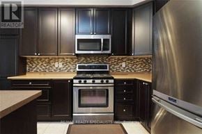 Kitchener townhouse for rent - 127 - 110 HIGHLAND ROAD W 127