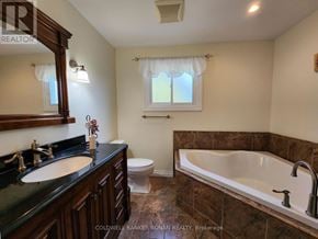 Hamilton (Ancaster) apartment for rent - 225 LIME KILN ROAD