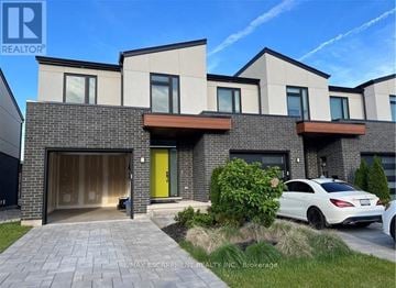 Niagara Falls (Brown) townhouse for rent - 7174 PARSA STREET