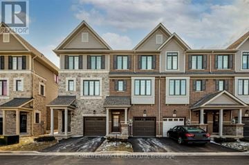 Hamilton (Vincent) townhouse for rent - 16 HIBISCUS LANE