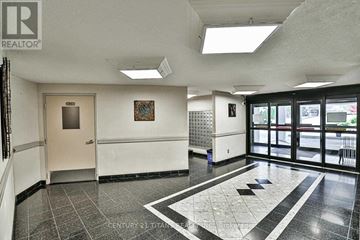 Toronto (Flemingdon Park) condo for rent - 311 - 10 EDGECLIFFE GOLFWAY 311