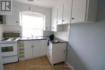 Toronto (Maple Leaf) multi-family for rent - 10 - 2434 KEELE STREET 10
