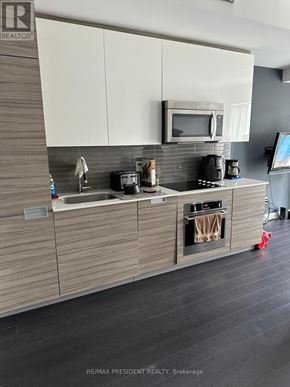 Toronto (Kensington-Chinatown) condo for rent - 706 - 210 SIMCOE STREET 706