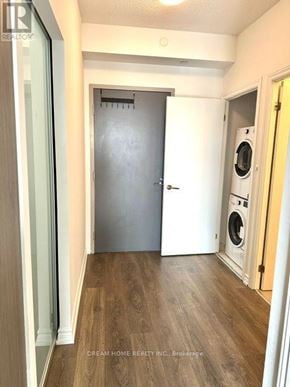 Toronto (Henry Farm) condo for rent - 1104 - 36 FOREST MANOR ROAD 1104