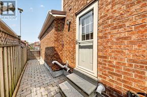 Toronto (Highland Creek) apartment for rent - 7 LITTLEBOROUGH COURT E