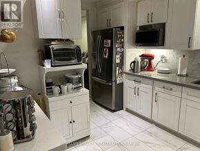 Toronto (Wexford-Maryvale) apartment for rent - 46 INNISWOOD ( UPPER LEVEL) DRIVE