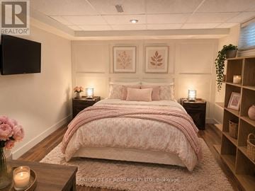 Barrie (400 East) apartment for rent - LOWER LEVEL BEDROOM - 105 CHIEFTAIN CRESCENT