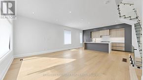Toronto (Yorkdale-Glen Park) townhouse for rent - UNIT B - 750 GLENGROVE AVENUE W Unit B