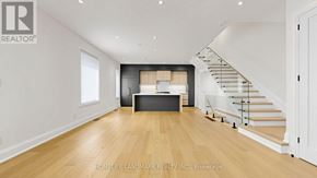 Toronto (Yorkdale-Glen Park) townhouse for rent - UNIT B - 750 GLENGROVE AVENUE W Unit B