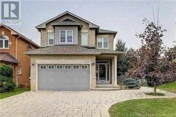 Richmond Hill (Oak Ridges) apartment for rent - 39 BRIGHTSVIEW DRIVE