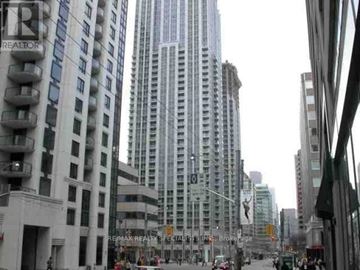 Toronto (Bay Street Corridor) condo for rent - 3907 - 763 BAY STREET 3907