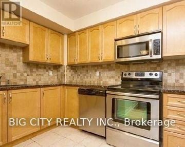 Toronto (Clairlea-Birchmount) townhouse for rent - 9 - 20 MENDELSSOHN STREET 9
