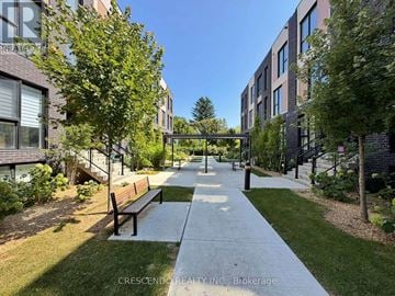 Toronto (Birchcliffe-Cliffside) townhouse for rent - 8 - 176 CLONMORE DRIVE 8