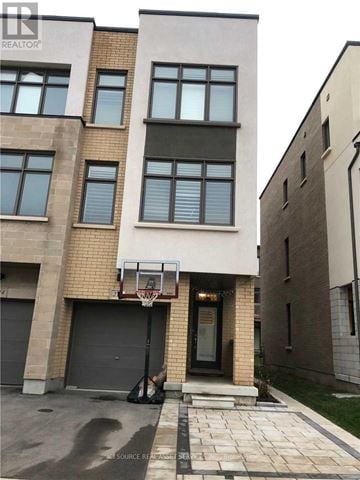 Oakville (Go Glenorchy) townhouse for rent - 212 SQUIRE CRESCENT