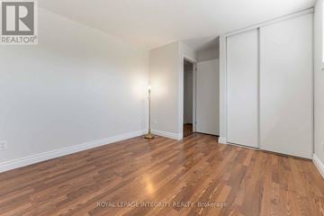 Ottawa townhouse for rent - 5 BANNER ROAD