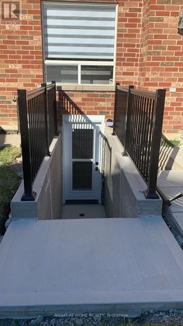 Richmond Hill (Westbrook) townhouse for rent - BSMET - 75 MAFFEY CRESCENT Bsmet