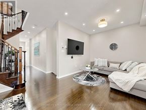 Brampton (Sandringham-Wellington) apartment for rent - 22 PENTONVILLE ROAD