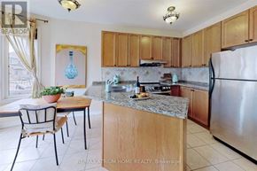 Richmond Hill (Jefferson) townhouse for rent - 41 THISTLE AVENUE