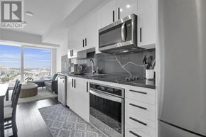 Ottawa condo for rent - 902 - 805 CARLING AVENUE 902
