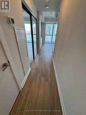 Mississauga (Creditview) condo for rent - 2404 - 430 SQUARE ONE DRIVE 2404