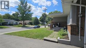 Hamilton apartment for rent - A realtor logo is on the top left corner of the image.