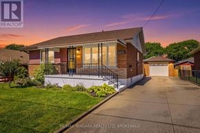 Niagara Falls (Arad/Fallsview) apartment for rent - A house with the number 6521 on it is shown in the image.