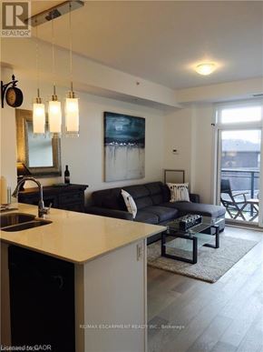 Burlington (Uptown) condo for rent - 206 - 5010 CORPORATE DRIVE 206