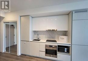 Vaughan (Vaughan Corporate Centre) condo for rent - 2907 - 28 INTERCHANGE WAY 2907