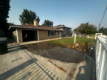Grandview house for rent - 1005 Stassen Way