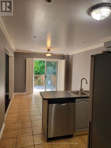 Mississauga (Lisgar) apartment for rent - A kitchen with a sink and a dishwasher.