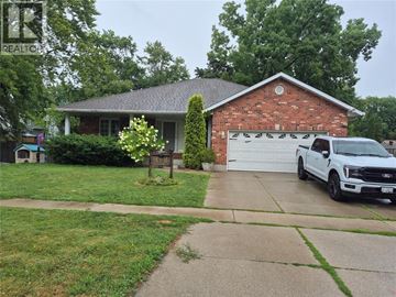 Sarnia apartment for rent - 590 MONTCALM AVENUE