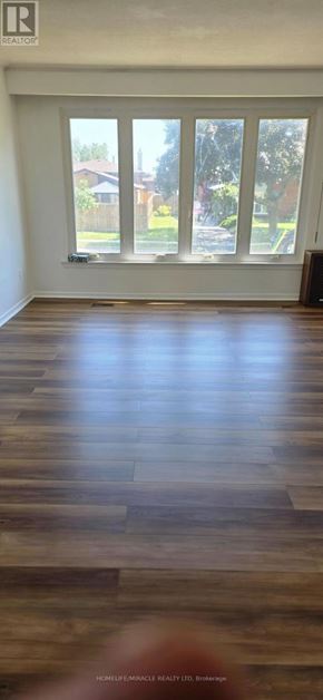 Toronto (Wexford-Maryvale) apartment for rent - 46 CAVEHILL CRESCENT