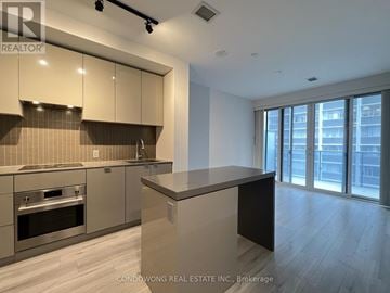 Toronto (Bay Street Corridor) condo for rent - 1110 - 7 GRENVILLE STREET 1110