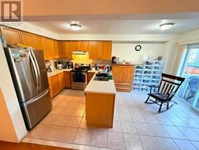Brampton (Fletcher's Meadow) apartment for rent - 9 FARTHINGALE CRESCENT