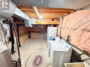 Brampton (Fletcher's Meadow) apartment for rent - 9 FARTHINGALE CRESCENT