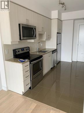 Richmond Hill (Langstaff) condo for rent - 1705 NE - 9205 YONGE STREET 1705 NE