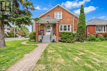 Kingston (Central City East) triplex for rent - 493 COLLEGE STREET