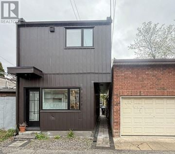 Toronto (Palmerston-Little Italy) townhouse for rent - LANEWAY - 598 CRAWFORD STREET Laneway