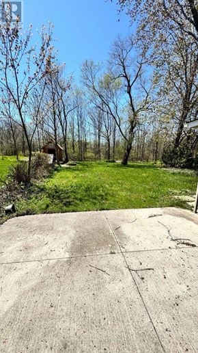 Hamilton (Stoney Creek) apartment for rent - A concrete surface with a cross-shaped marking in the middle of it.