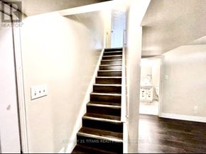 Toronto (Clairlea-Birchmount) townhouse for rent - LOWER - 11 ETIENNE STREET Lower