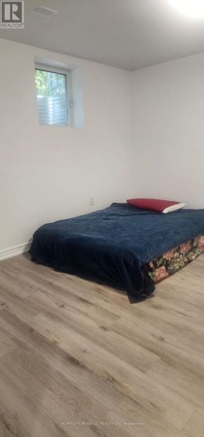 Mississauga (East Credit) apartment for rent - A bedroom with a bed and a window.