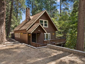 Crestline house for rent - 24782 Faulhorn Dr.