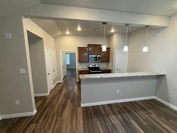 Temple triplex for rent - 3206 Addison Way