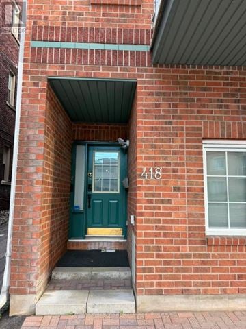 Ottawa townhouse for rent - 418 SOMERSET STREET W