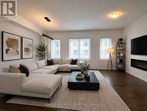 Newmarket (Woodland Hill) townhouse for rent - 34 VANTAGE LOOP
