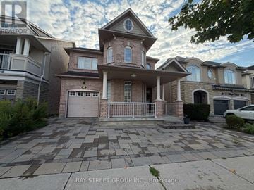 Richmond Hill (Jefferson) apartment for rent - 56 ALBRIGHT (LOWER) CRESCENT