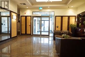 Ottawa condo for rent - A hallway with a sign that says REALTOR.