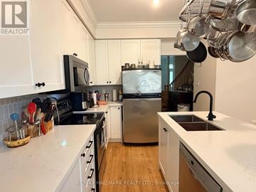 Toronto (East End-Danforth) apartment for rent - 15 WHISTLE POST STREET
